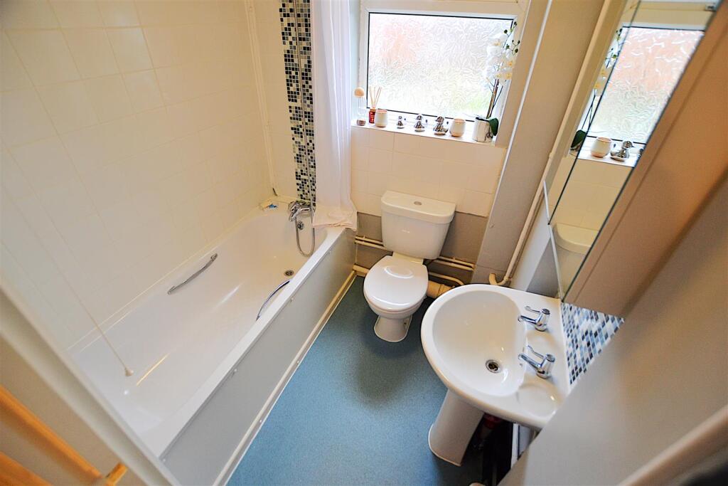 Additional property image - Hillfield, Hatfield