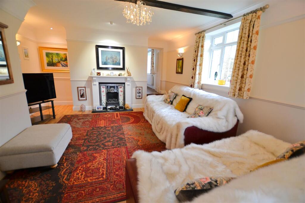 Additional property image - Woodside Green, Will Hill, Essendon