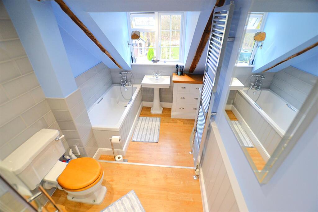 Additional property image - Woodside Green, Will Hill, Essendon