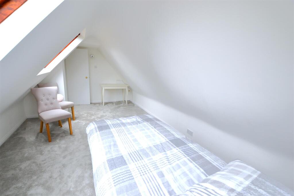 Additional property image - Woodside Green, Will Hill, Essendon