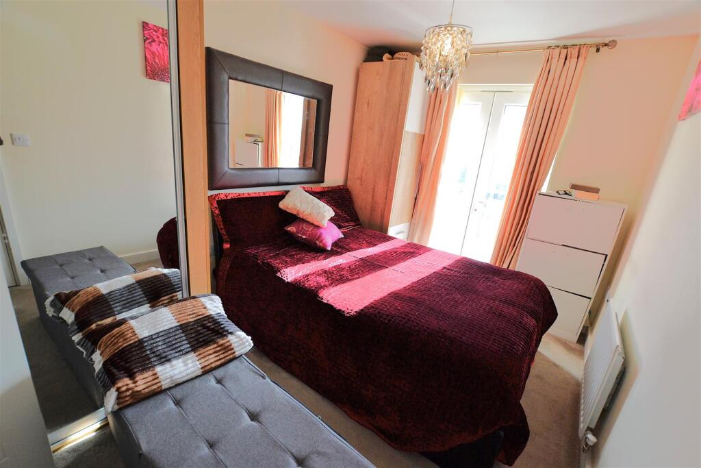 Additional property image - Appletree Way, Welwyn Garden City