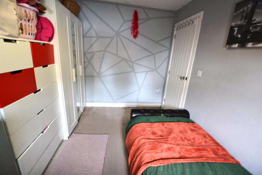 Additional property image - Appletree Way, Welwyn Garden City