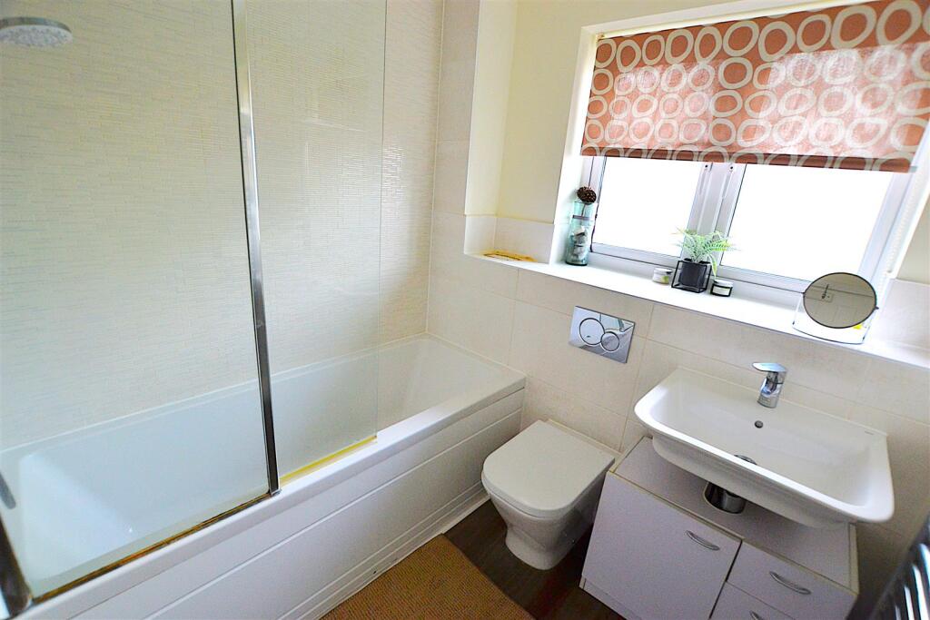 Additional property image - Appletree Way, Welwyn Garden City
