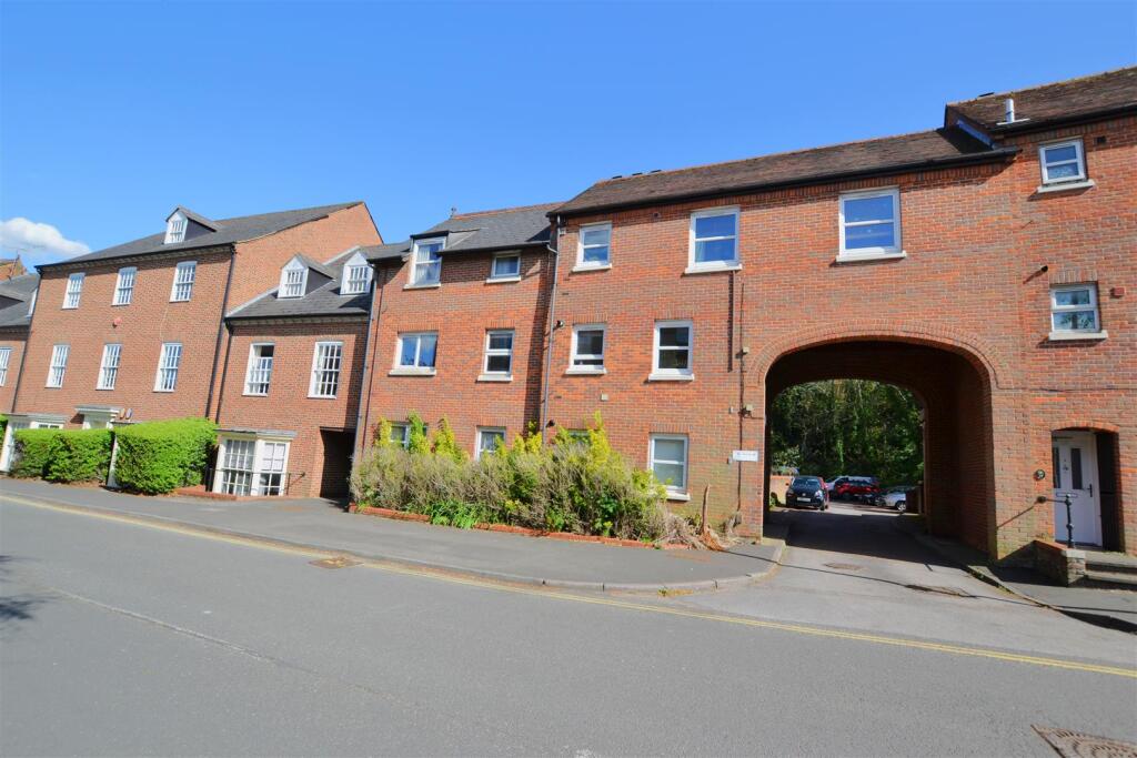 Main image of property: Jacobs Ladder, Old Hatfield