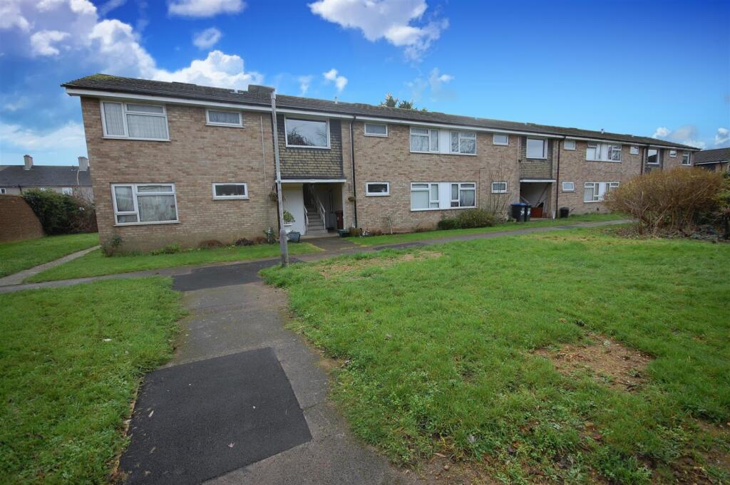 Main image of property: Stockbreach Close, Hatfield