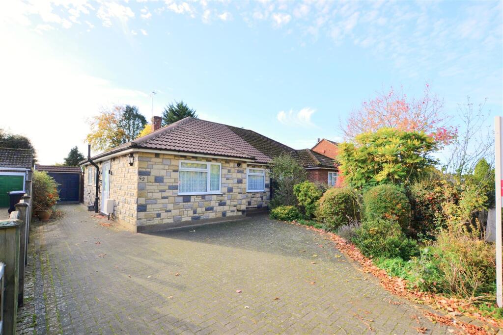 Main image of property: Pooleys Lane, Welham Green