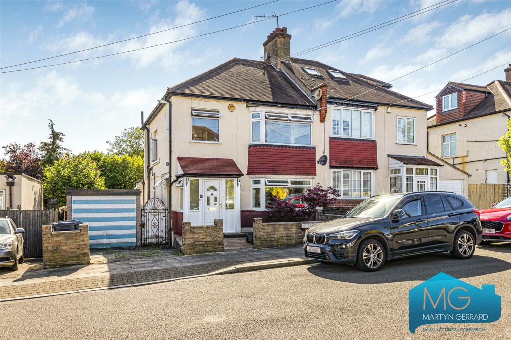 1 bedroom apartment for sale in Oakleigh Crescent, Whetstone, London, N20