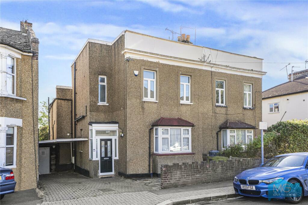 Main image of property: Lancaster Road, New Barnet, Hertfordshire, EN4
