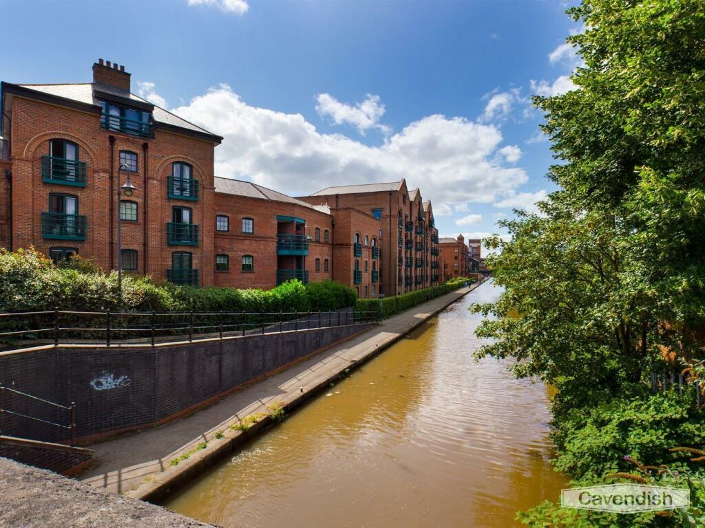 2 bedroom penthouse for sale in Wharton Court, Hoole Lane, Chester, CH2