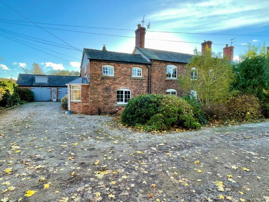 4 bedroom detached house for sale in The Paddocks, Burton Road, Rossett