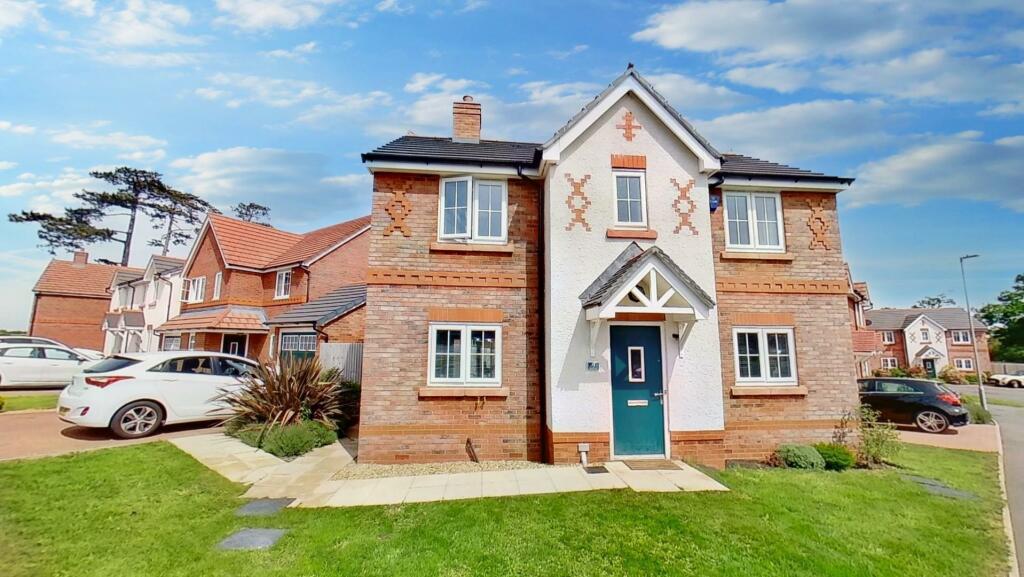 3 bedroom detached house for sale in Jones Way, Higher Kinnerton, Chester, CH4