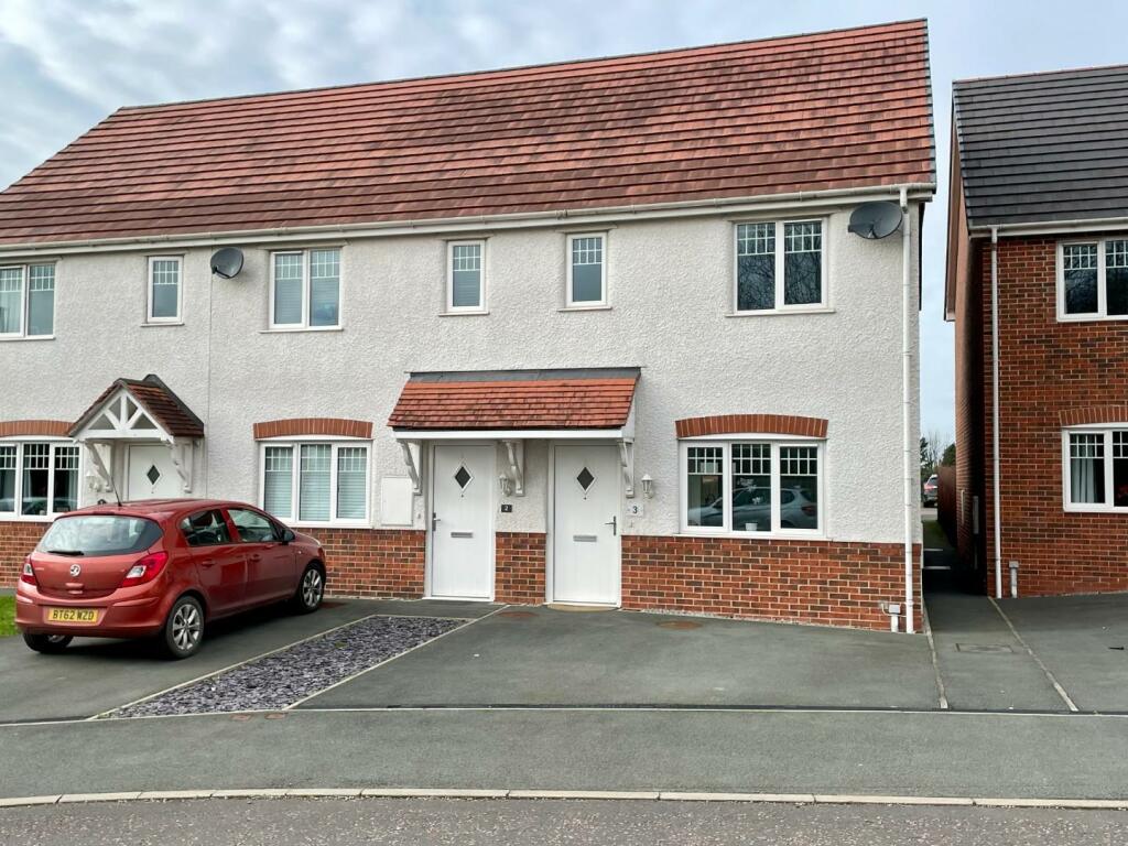 2 bedroom end of terrace house for sale in Troopers Close, Christleton