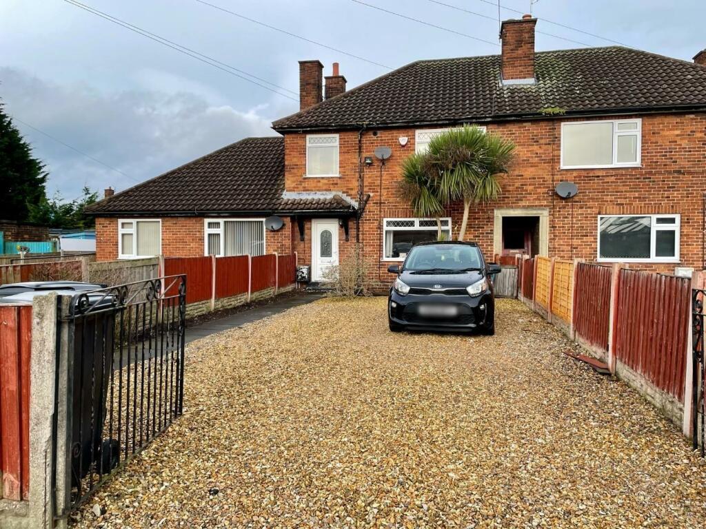 3 bedroom semidetached house for sale in Sandy Lane, Garden City