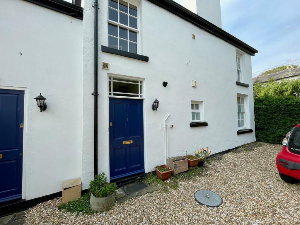 2 bedroom cottage for sale in Filkins Lane, Boughton, Chester, CH3