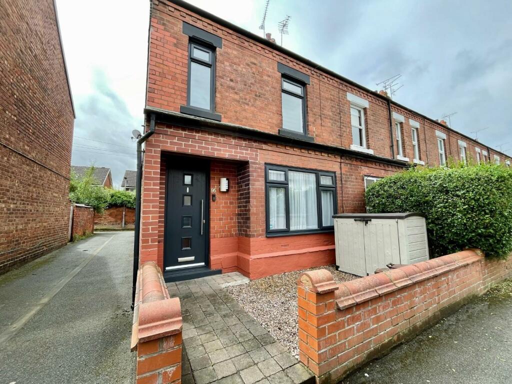 2 bedroom end of terrace house for sale in Clare Avenue, Hoole, Chester