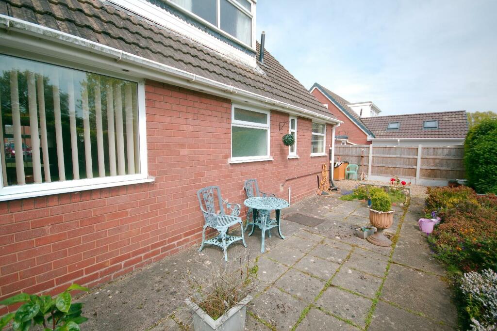 3 bedroom link detached house for sale in Selsdon Close, Buckley, CH7