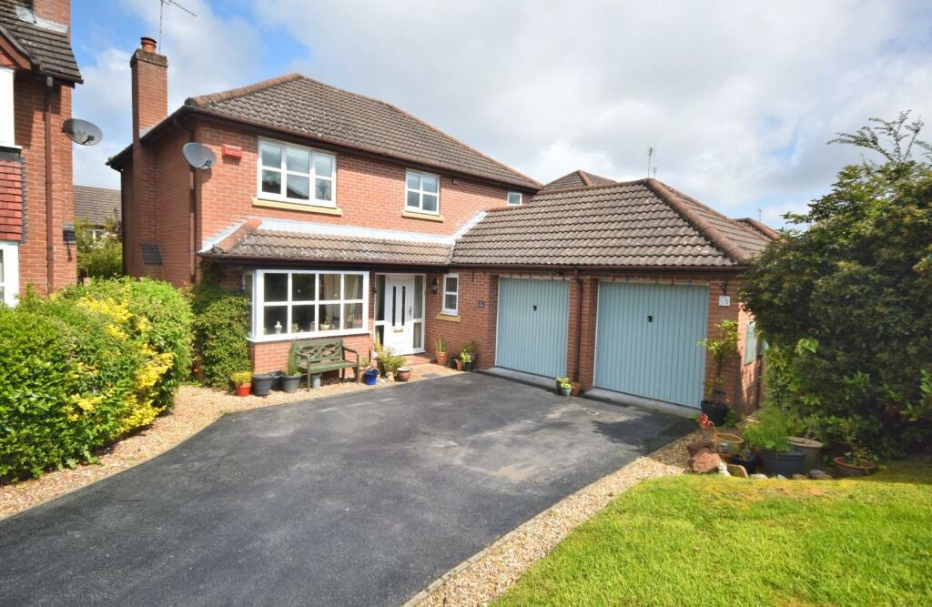 4 bedroom house for sale in Rhodfa Cilcain, St Marys Park, Mold, CH7