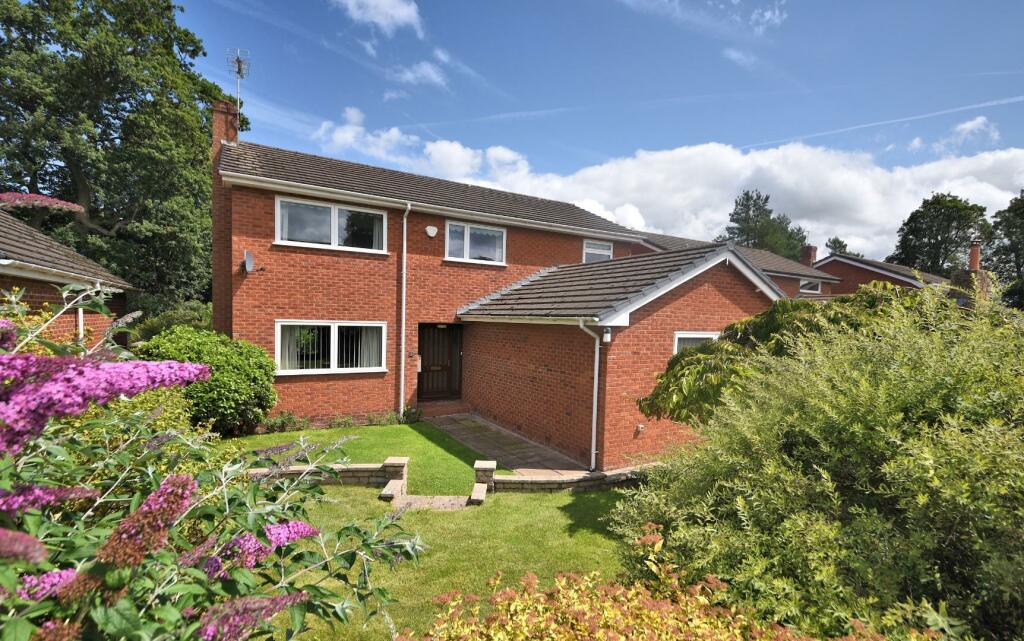 4 bedroom detached house for sale in Llys Preswylfa, Mold, CH7
