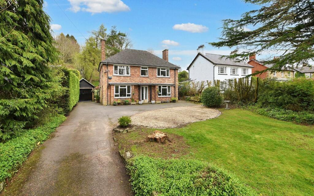 4 bedroom detached house for sale in Ruthin Road, Gwernymynydd, Mold, CH7