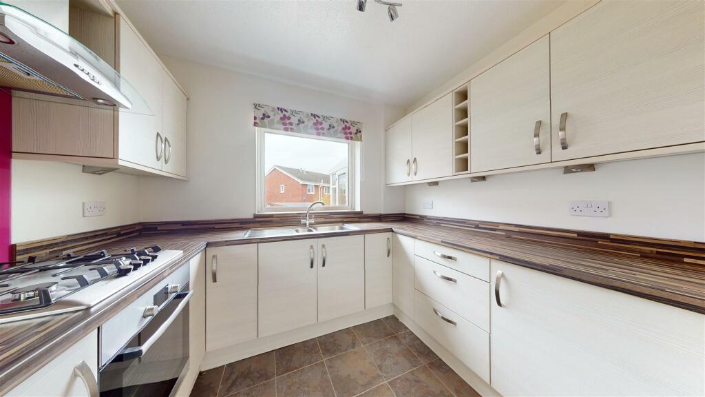 Additional property image - Pine Grove, Mynydd Isa, Mold