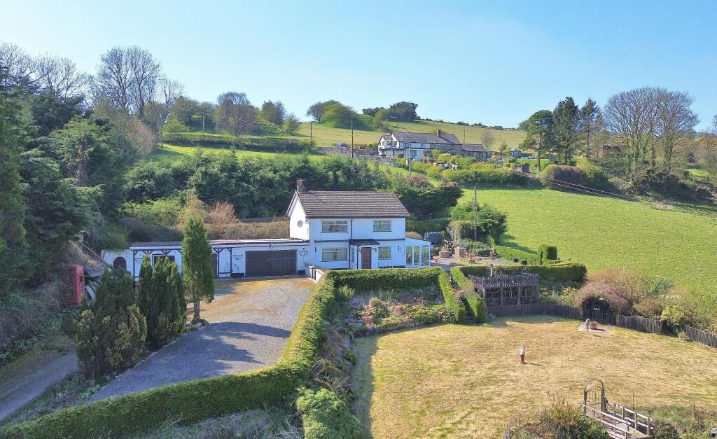 Main image of property: Ffordd Las, Gwernymynydd, Mold