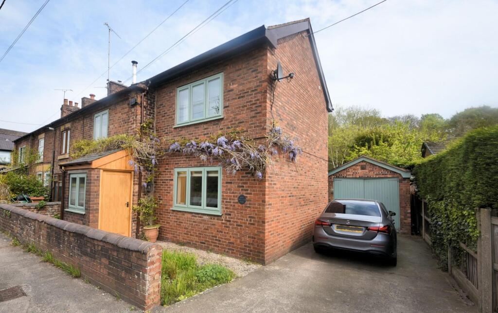 Main image of property: Wrexham Road, Pontblyddyn, Mold