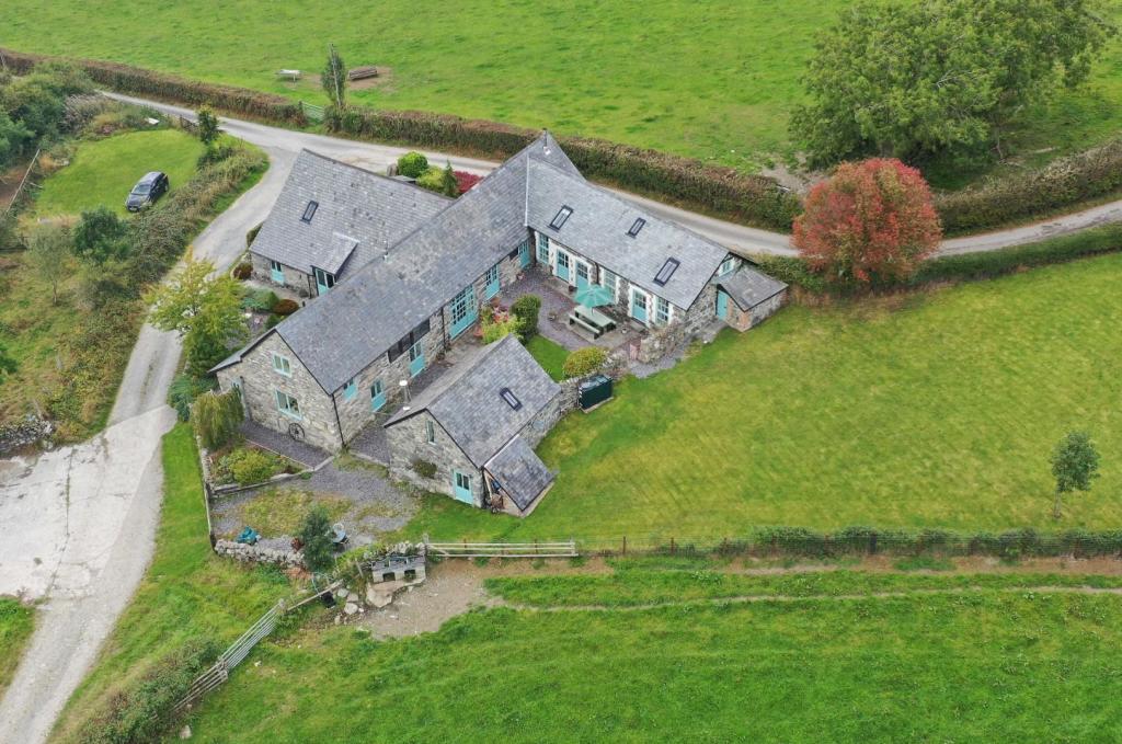 5 bedroom house for sale in Maerdy, Corwen, LL21