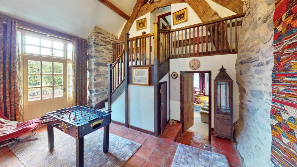 5 bedroom house for sale in Maerdy, Corwen, LL21