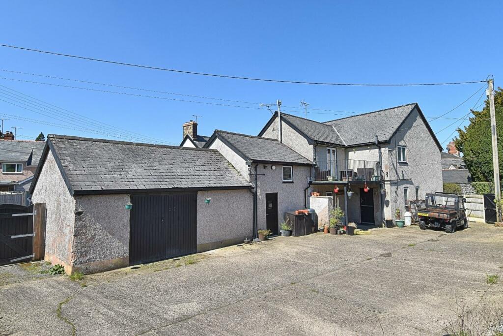 4 bedroom house for sale in Llandrillo, Corwen, LL21