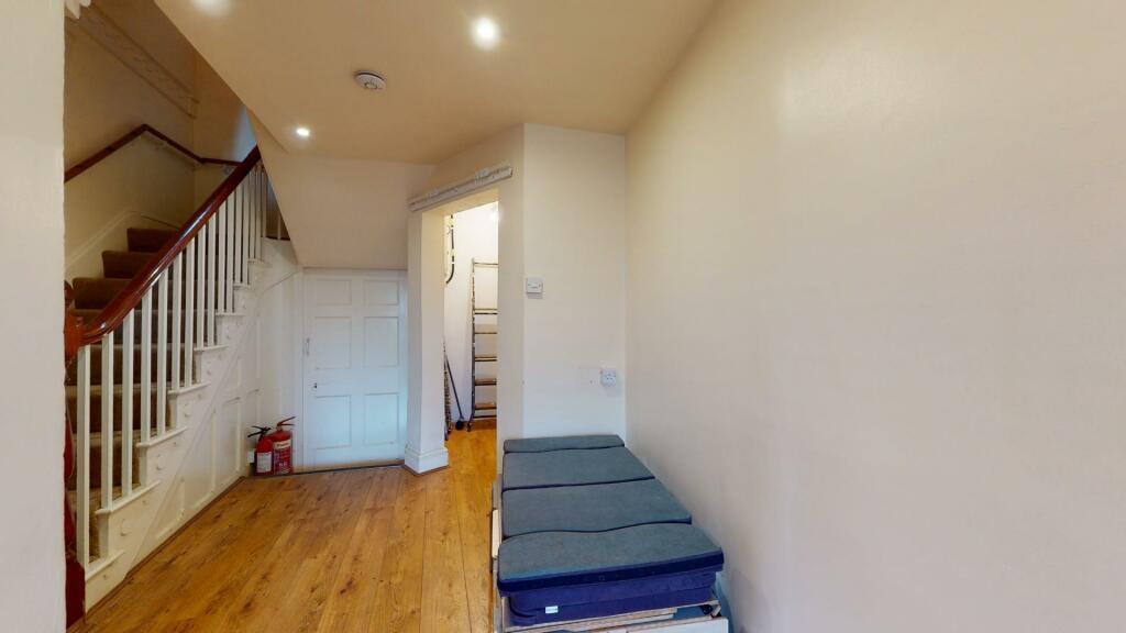 3 bedroom apartment for sale in Upper Clwyd Street, Ruthin, LL15