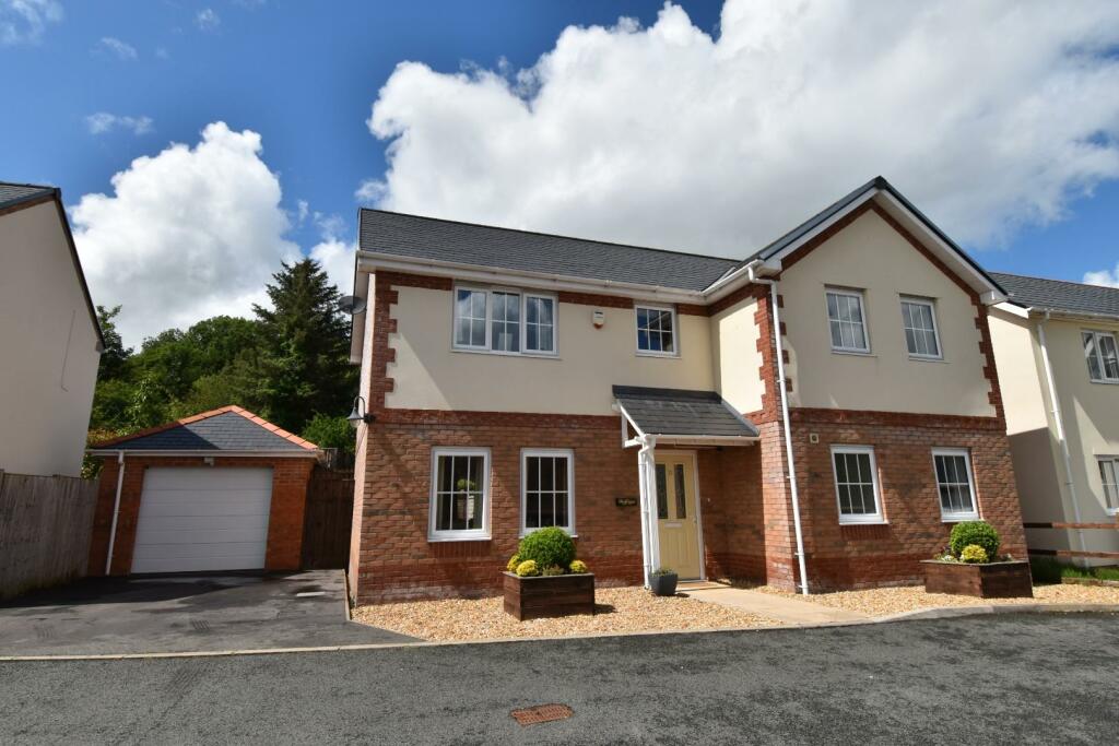 4 bedroom detached house for sale in Banc Y Chwarel, Bodfari, Denbigh, LL16