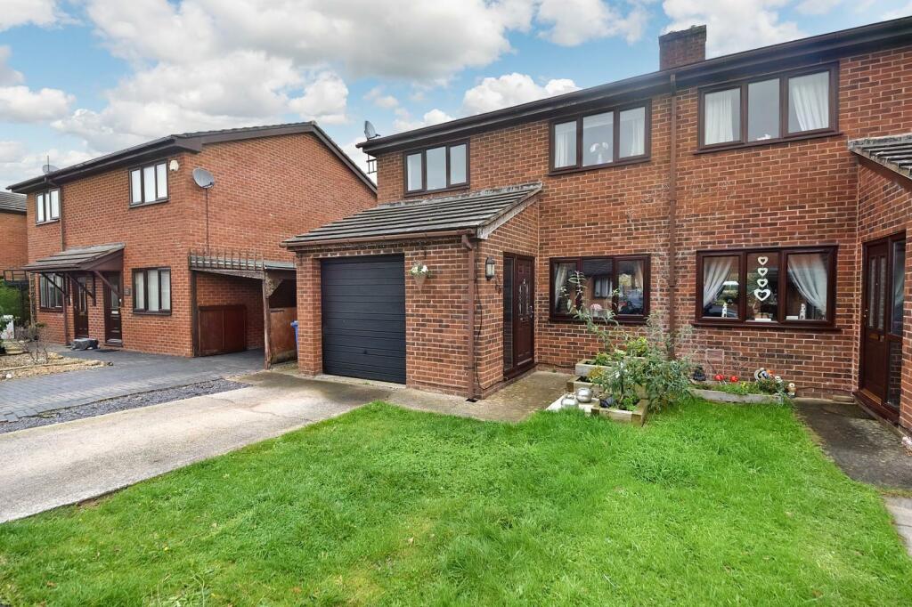 3 bedroom semidetached house for sale in Bro Deg, Ruthin, LL15