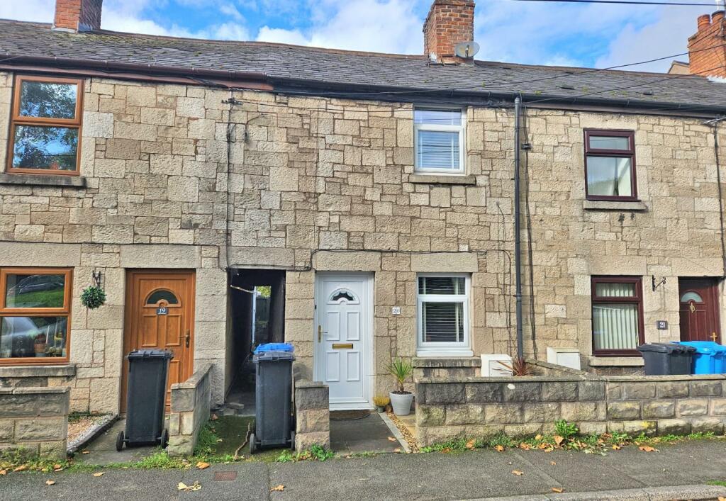 2 bedroom terraced house for sale in Park Road, Ruthin, LL15