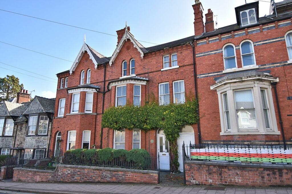 8 bedroom terraced house for sale in Vale Street, Denbigh, LL16