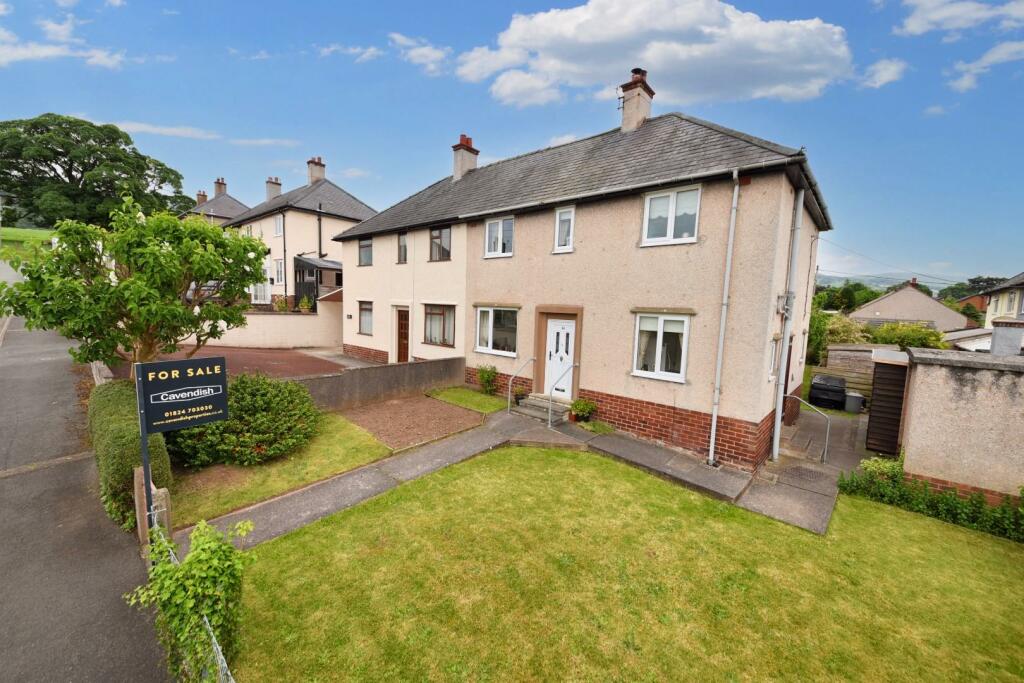 3 bedroom semidetached house for sale in Maes Derwen, Llanbedr Dyffryn