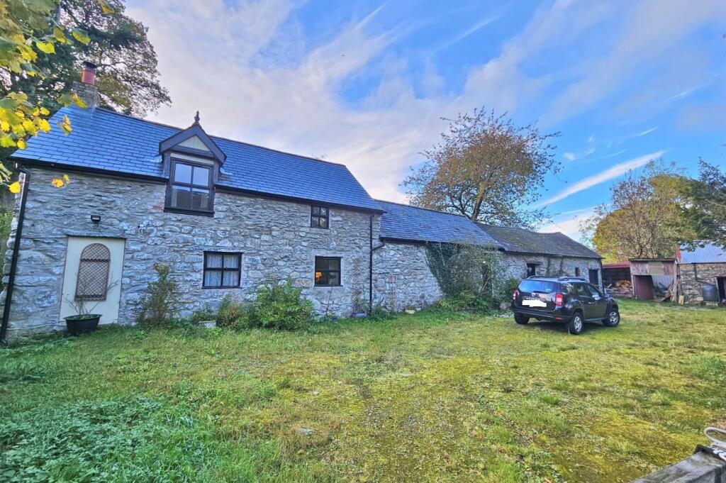 2 bedroom detached house for sale in Llandrillo, Corwen, LL21