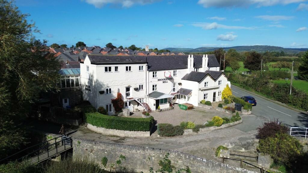 House for sale in Brookhouse, Denbigh, LL16