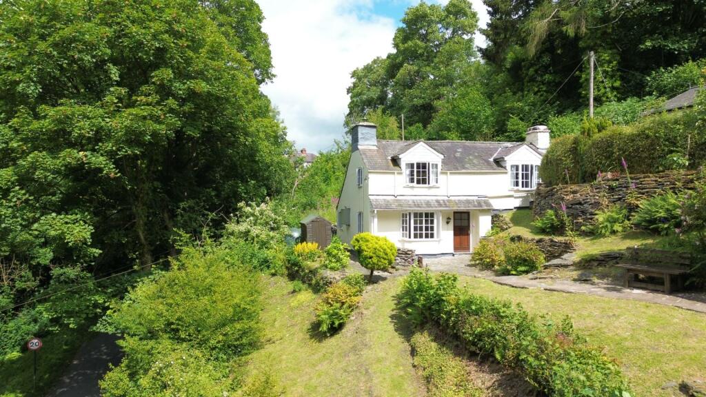 2 bedroom cottage for sale in Corwen, LL21