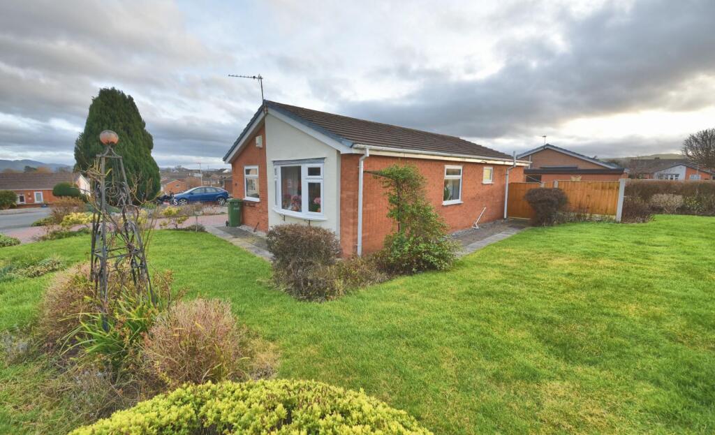 Main image of property: Llys Alafowlia, Denbigh