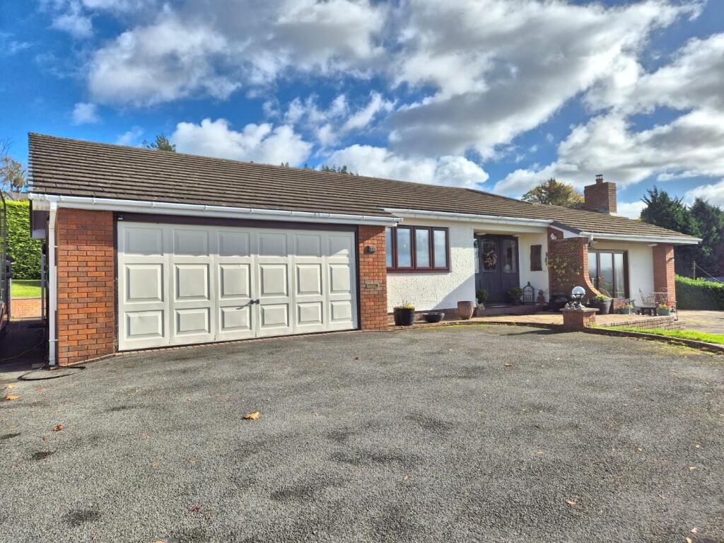 Main image of property: Tan Y Bryn, Llanbedr Dyffryn Clwyd, Ruthin