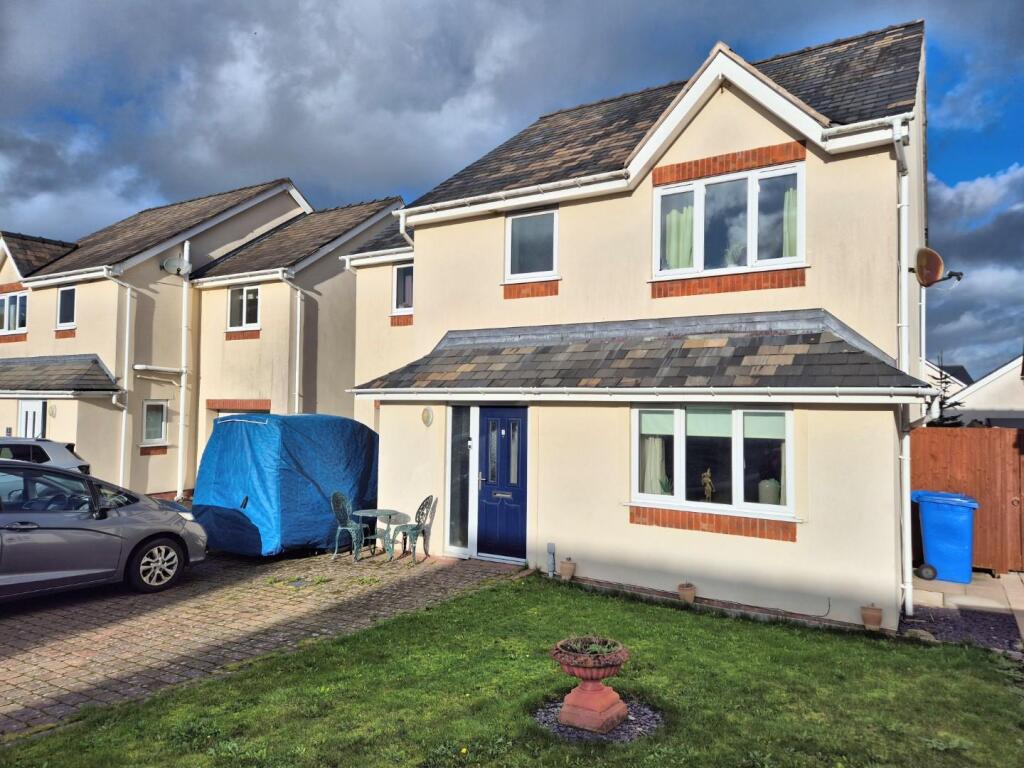 Main image of property: Maes Glyndwr, Cynwyd, Corwen