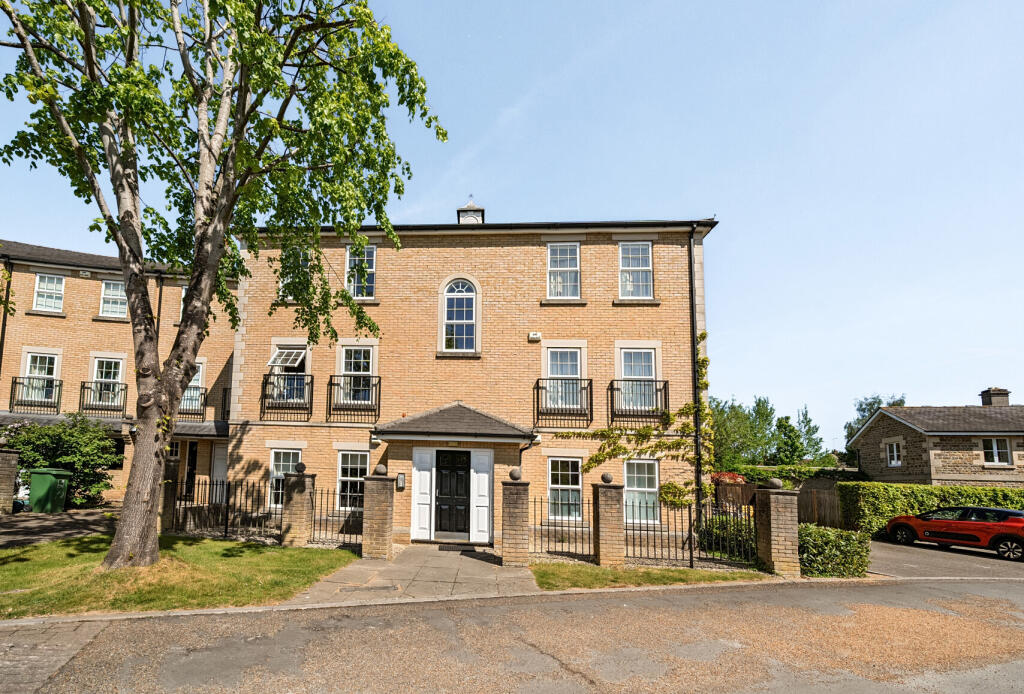 Main image of property: Mandelbrote Drive, Littlemore, Oxford, Oxfordshire, OX4