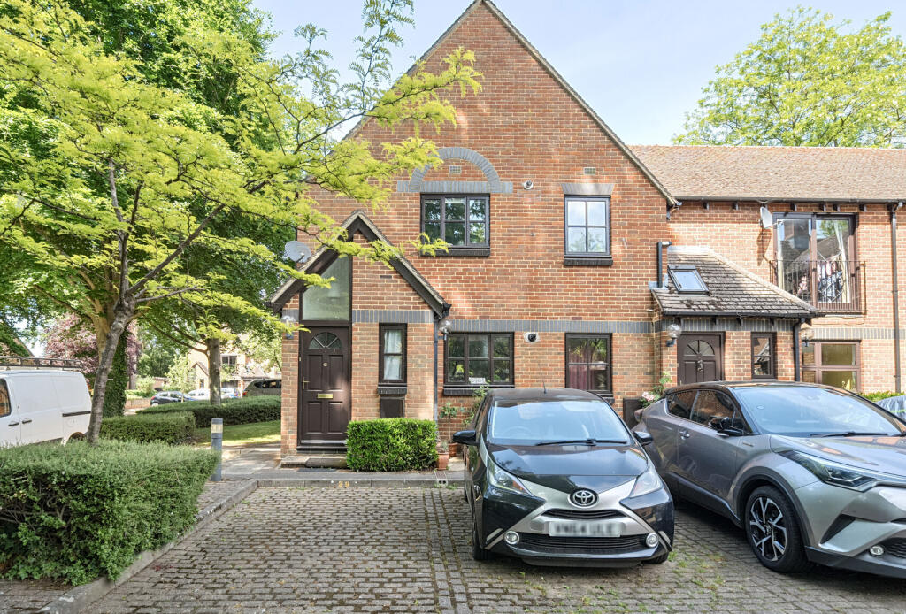 Main image of property: Green Ridges, Headington, Oxford, Oxfordshire, OX3