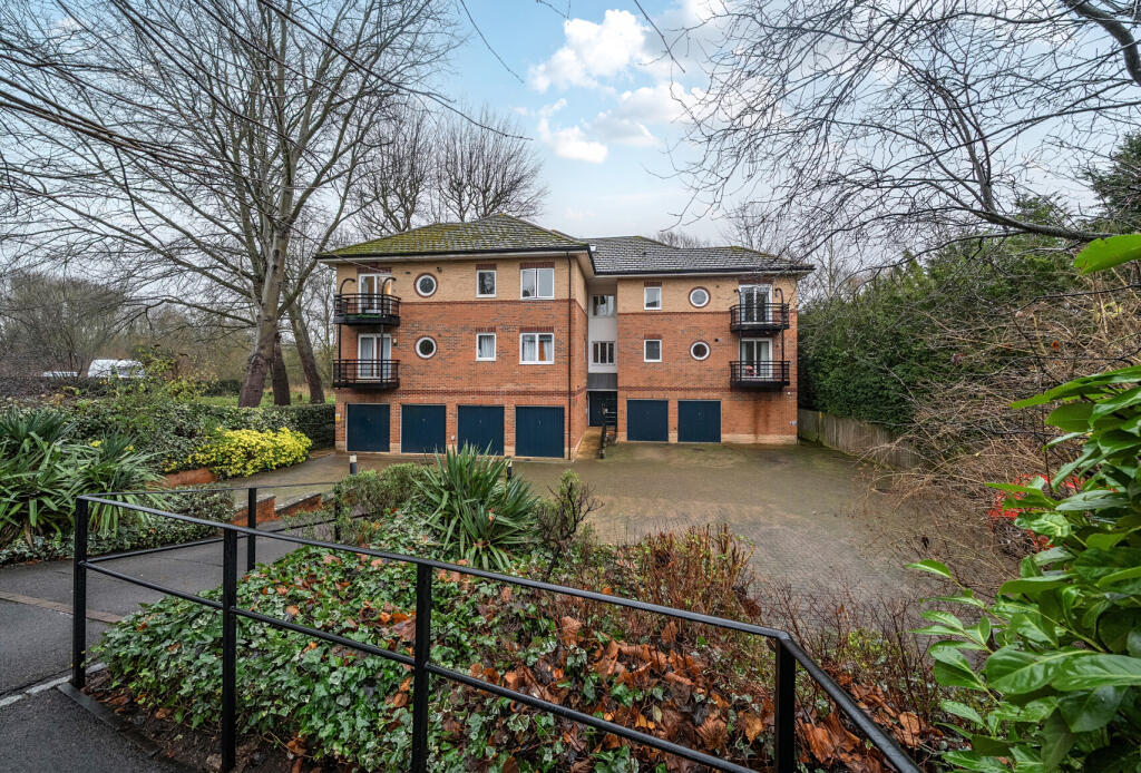 Main image of property: Willowbrook, Water Eaton Road, Oxford, OX2