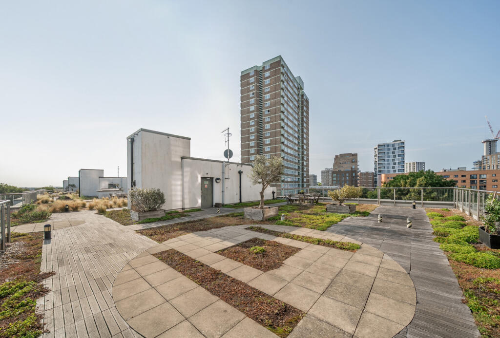 Main image of property: Gwynne Road, London, SW11
