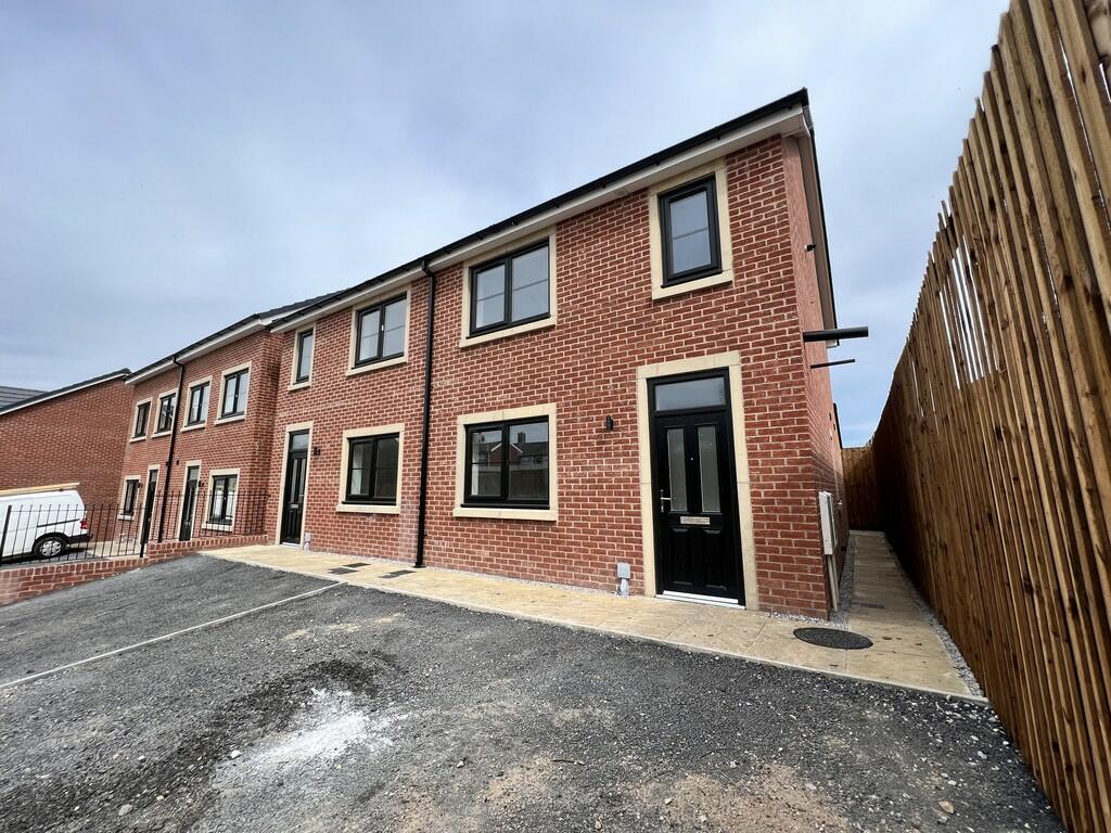 Additional property image - Tower View, Darwen