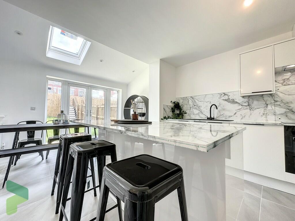 Additional property image - Tower View, Darwen