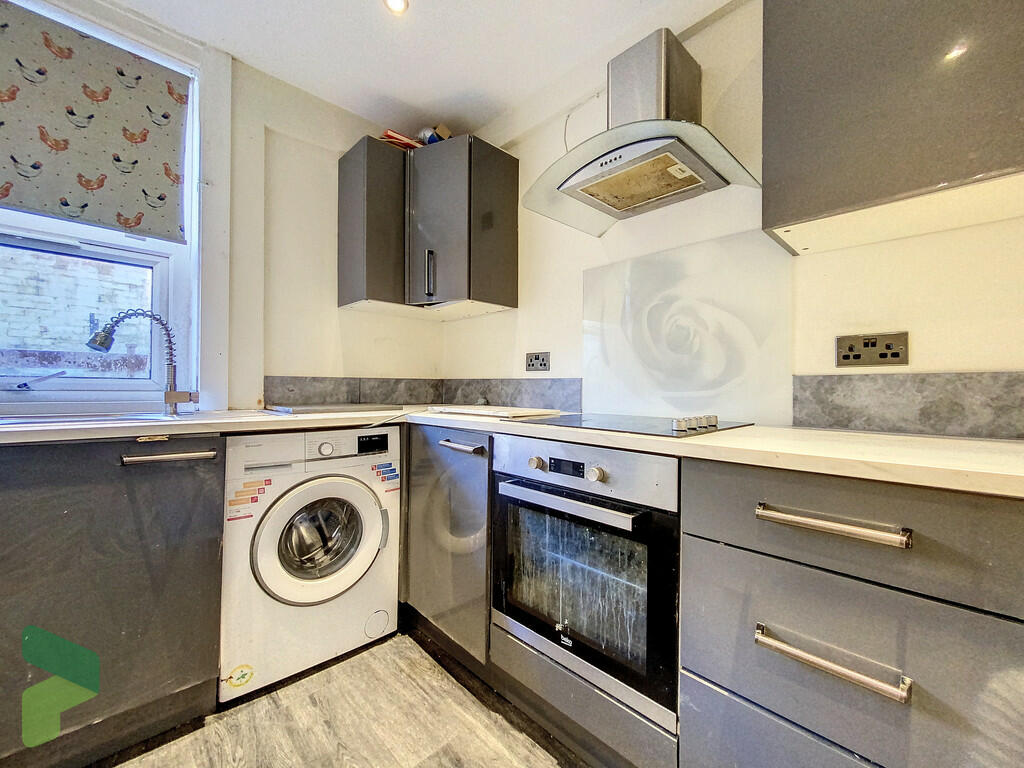 2 bedroom terraced house for sale in Beech Avenue, Darwen, BB3