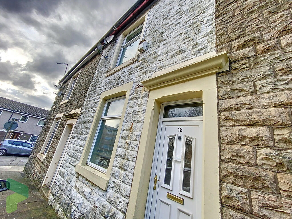 2 bedroom terraced house for sale in Street, Darwen, BB3
