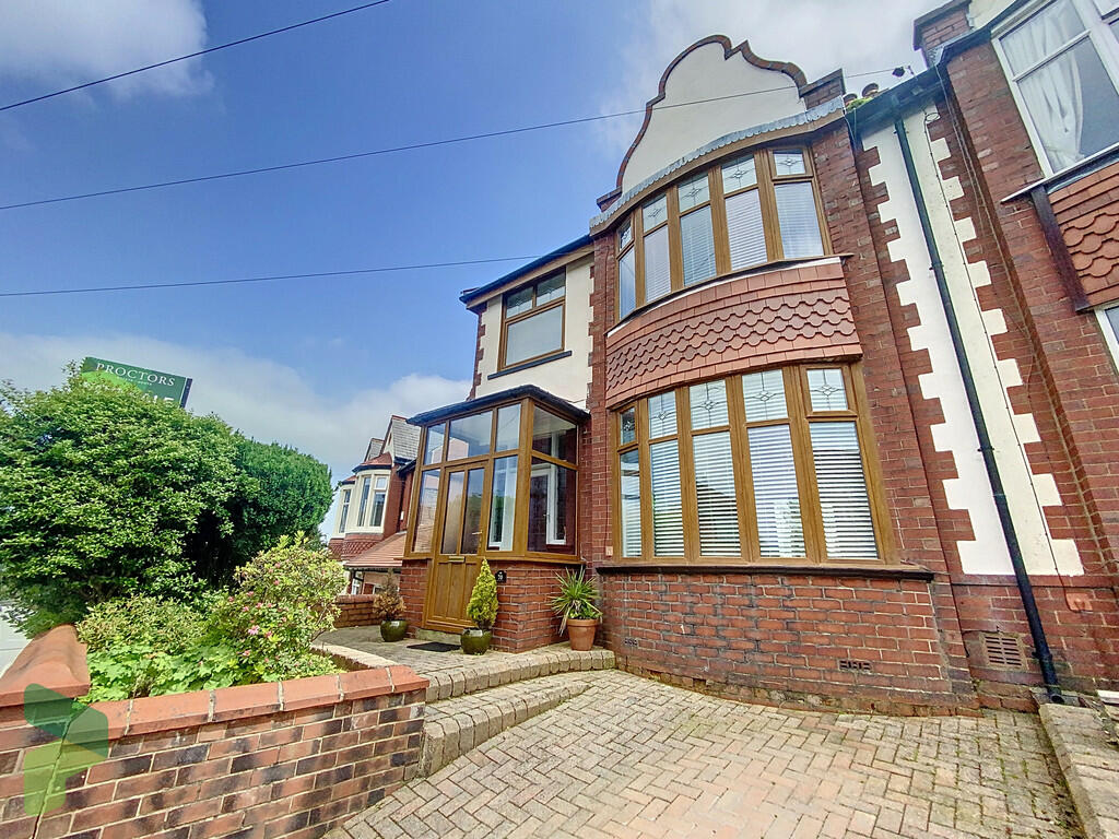 3 bedroom semidetached house for sale in Sunnyhurst Lane, Darwen, BB3